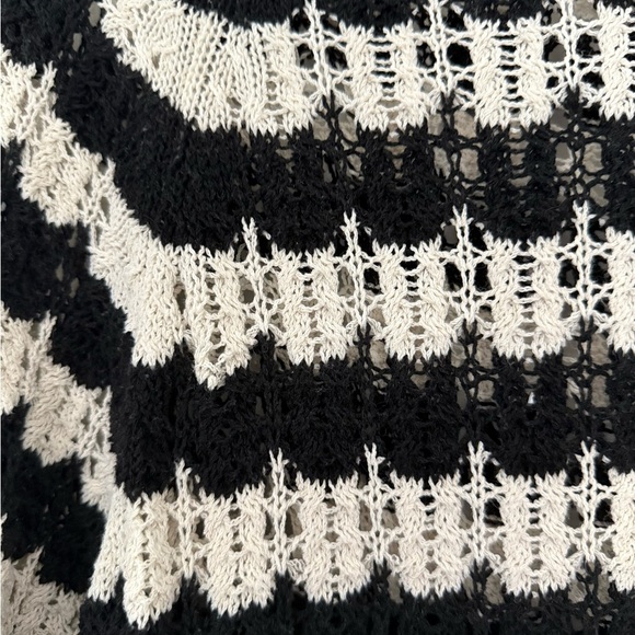 Zara Striped Black and White Knit Dress - Picture 6 of 7